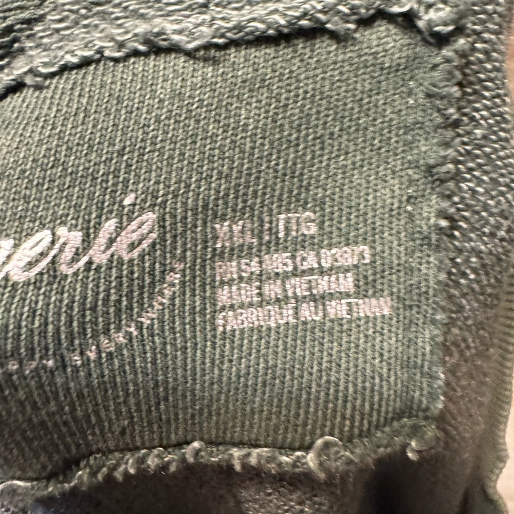 Sold forest Green Pullover Sweatshirt distressed - Picture 2 of 6
